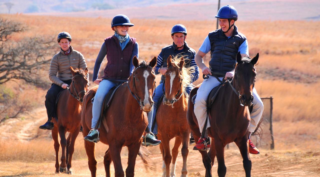 Berghouse And Cottages Langkloof ภายนอก รูปภาพ